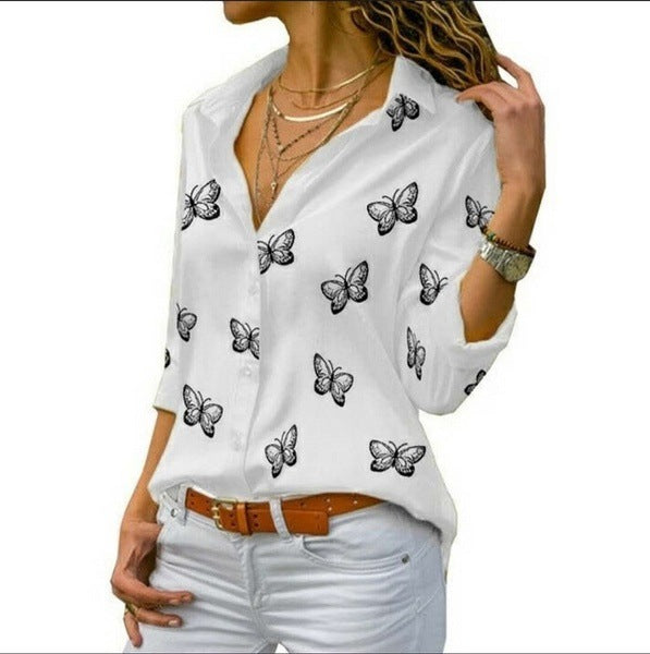 Neleia – Loose-fitting blouse with butterfly print