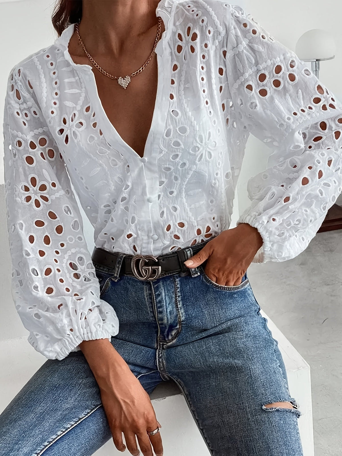 Roselina – Embroidered Blouse