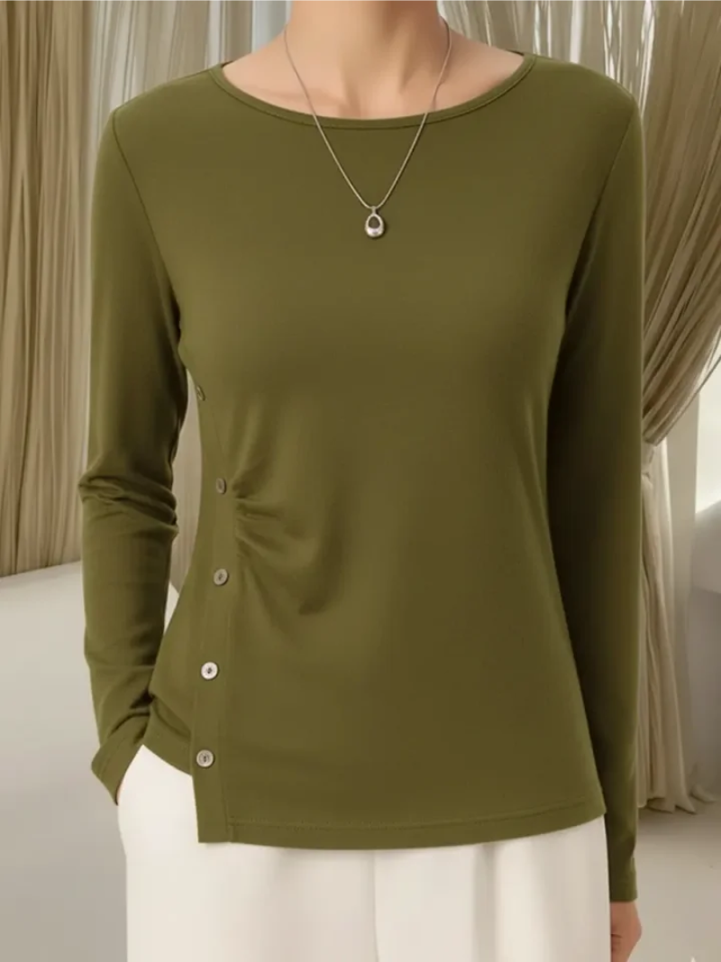 Mila – Knitted top with subtle button details