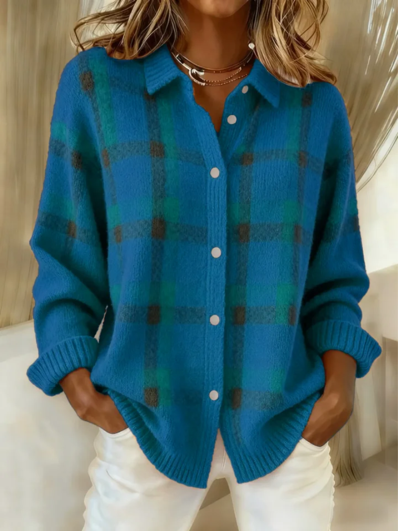 Saar – Knitted Blouse with Check Pattern